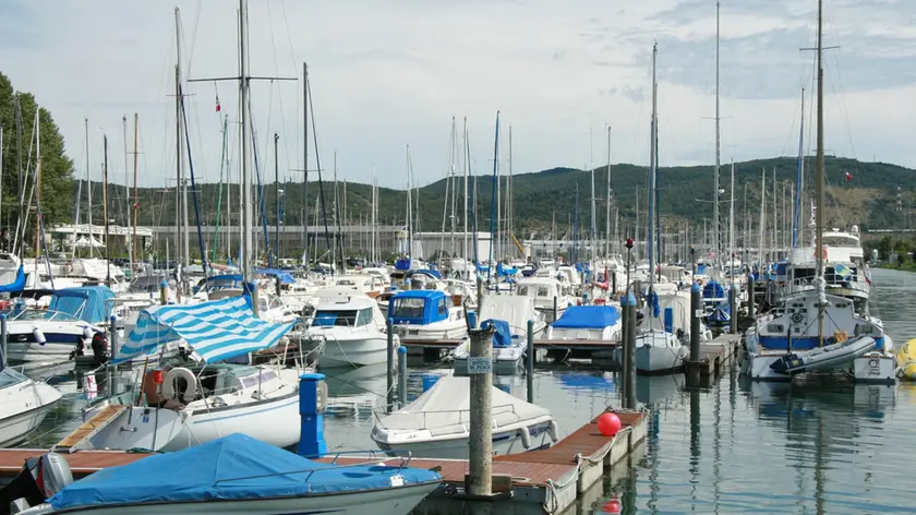 Alcuni degli ormeggi sul canale Est-Ovest di Monfalcone