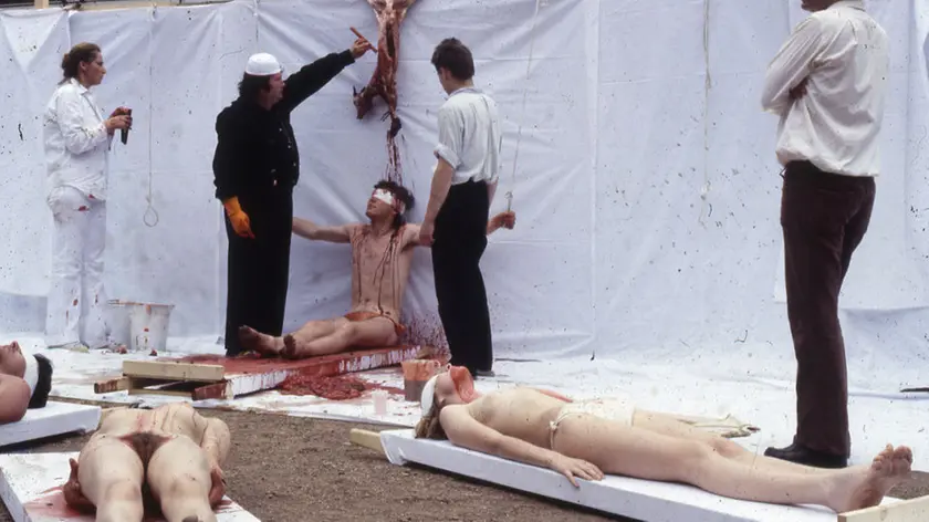Hermann Nitsch al Teatro Romano di Trieste nella "62 Aktion" ispirata all' Orgyen Mysterien Teater