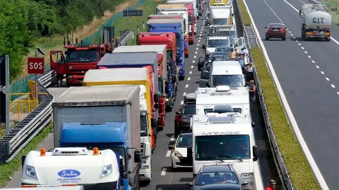 Aiello 15 Luglio 2013. Code fra Villesse e Palmanova per l' incidente in autostrada. Foto Petrussi Foto Press / Petrussi Diego