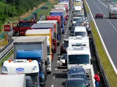 Aiello 15 Luglio 2013. Code fra Villesse e Palmanova per l' incidente in autostrada. Foto Petrussi Foto Press / Petrussi Diego