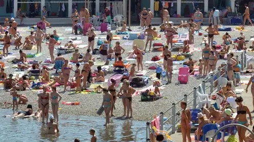Foto Bruni 03.08.13 Bagno Lanterna-Pedocin: galleggianti di protezione