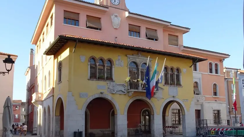 Foto Bruni 09.08.15 Muggia:P.zza Marconi e porticciolo