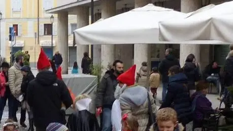 Bumbaca Gorizia 31_01_2016 Carnevale maschere in centro Corso Verdi © Fotografia di Pierluigi Bumbaca