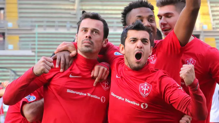 Lasorte Trieste 12/02/17 - Serie D, Triestina - Este, Fallo Rigore, Gol Franca 2 -0 ed Esultanza