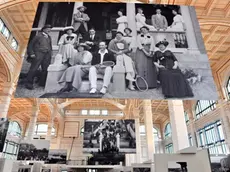 Il Salone degli Incanti, qui nell’allestimento della mostra La grande Trieste nel 2015. Lo scrittore Christophe Palomar lo racconta come uno spazio senza tempo