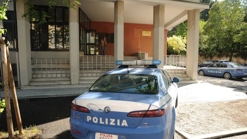 Una volante della polizia