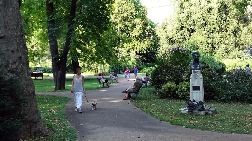 Foto Bruni 14.08.15 Giardino pubblico