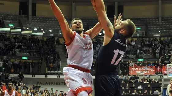 Foto BRUNI 13.12.15 Basket Lega A2 Est : Pallacanestro TS-TREVIGLIO--Zahariev