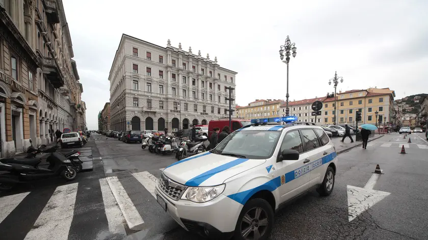 Un mezzo della Polizia locale