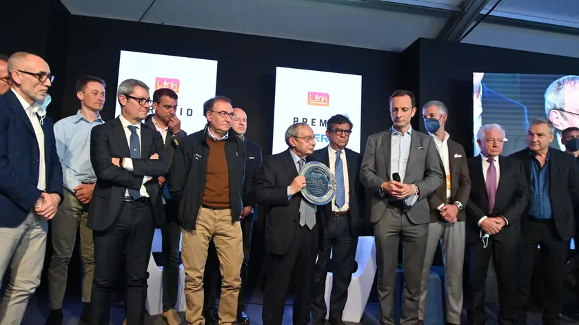 Foto Bruni Trieste 08.05.22 LINK: Bono premiato anche dai dipendenti insieme a Fedriga