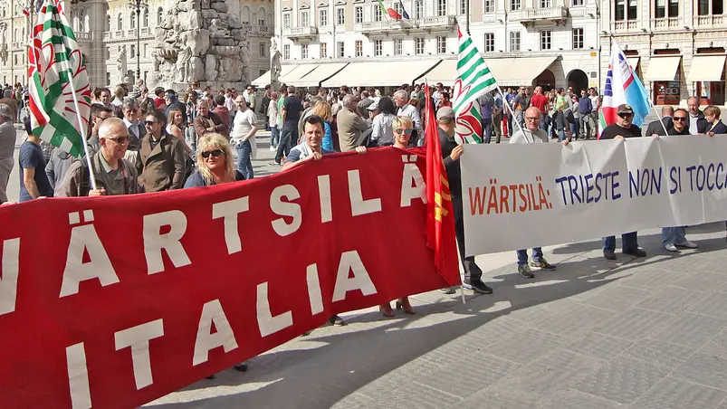 Lasorte Trieste 12/05/16 - Piazza Unità, Presidio Lavoratori Wartsila