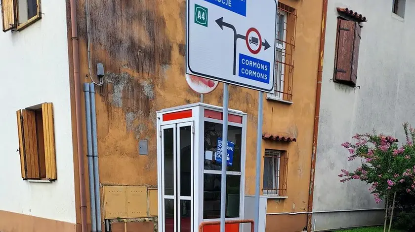 La cabina telefonica di Moraro