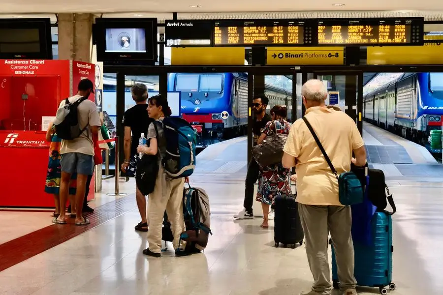 Treni bloccati nella stazione ferroviaria di Trieste