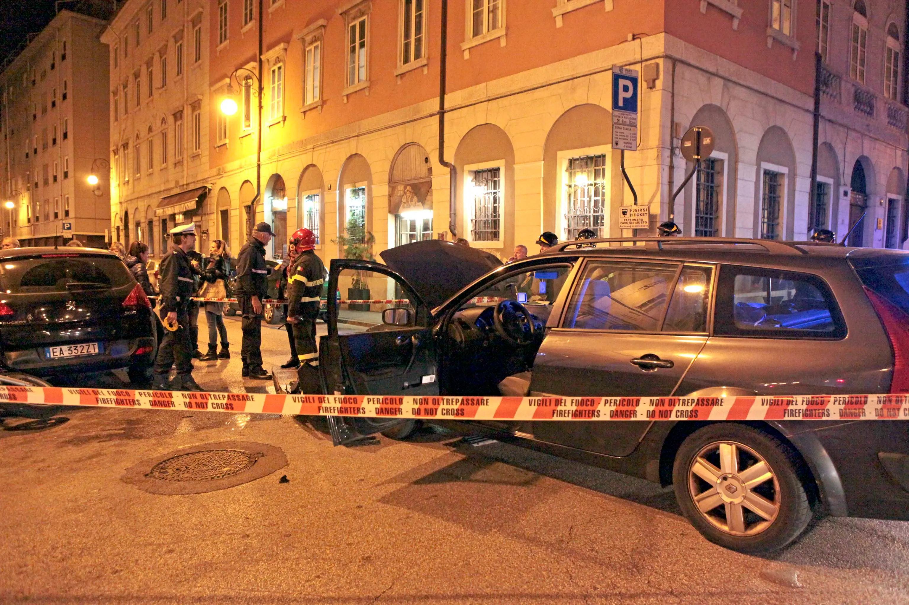 Silvano Trieste 01/11/2017 Incidente auto moto in via Cadorna angolo via Venezian