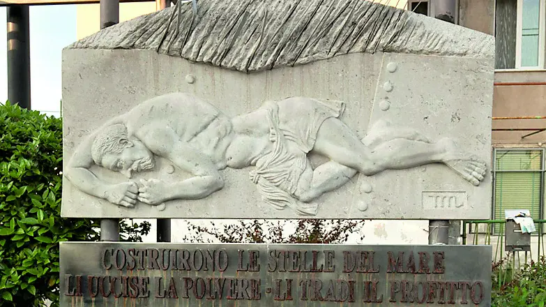 Il monumento alle vittime a Panzano in una foto di Katia Bonaventura