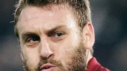 29/10/2014 Roma, stadio Olimpico, campionato di calcio serie A 2014-15, Roma-Cesena, nella foto Daniele De Rossi esulta per il gol