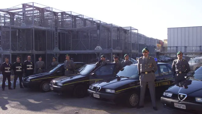 sterle schieramento di forze della finanza