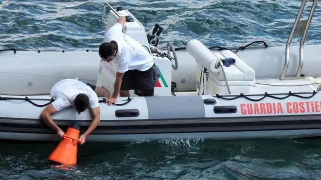 Foto BRUNI TRieste 25 07 10 SUB dispersi nel Parco Marino di Miramare-LE RICERCHE