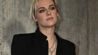 US actress Kristen Stewart arrives for the special fan screening of Twentieth Century Fox's "Underwater" in Los Angeles on January 7, 2020. (Photo by VALERIE MACON / AFP)