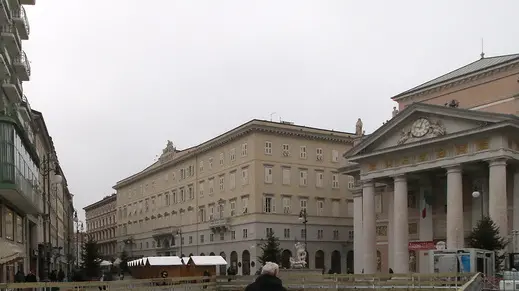 Lasorte Trieste 04/12/18 - Piazza della Borsa, Pista Pattinaggio su Ghiaccio
