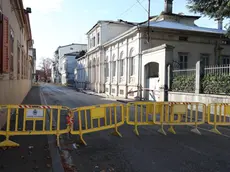 Via Cadorna ancora chiusa dopo il rogo foto Bumbaca