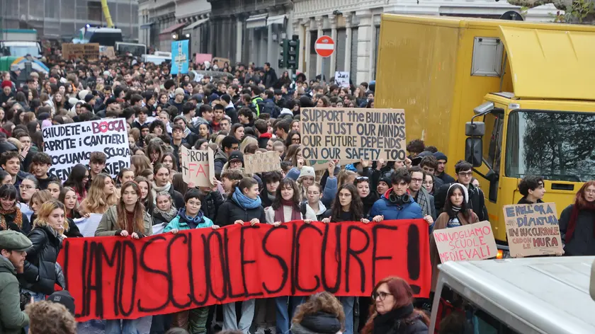 Il corteo studentesco di martedì 17 dicembre, foto servizio di Andrea Lasorte