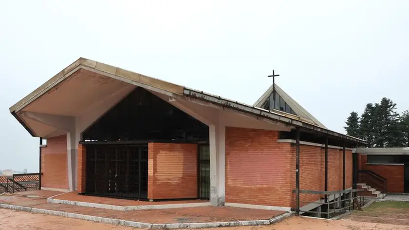 La struttura di culto sconsacrata e abbandonata Fotoservizio di Andrea Lasorte