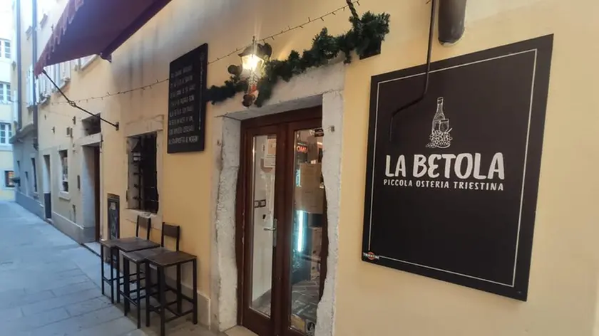 L’osteria “La Betola”, svaligiata come il “Barrique”. Indaga la polizia