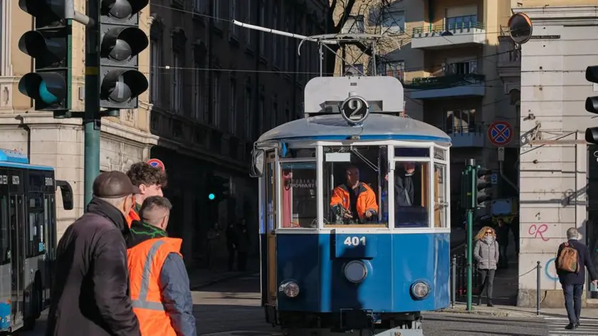 Prove tecniche del Tram di Opicina in piazza Dalmazia Foto Massimo Silvano