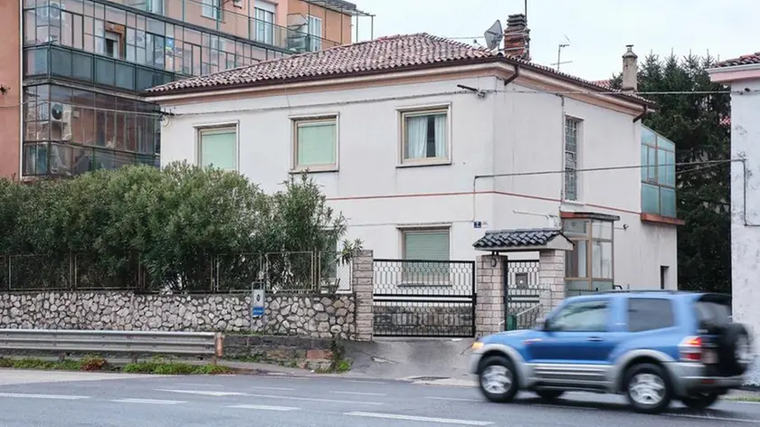 La villetta di via Carnaro in cui si è consumata la rapina (Foto Silvano)