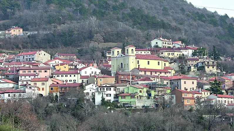 L’abitato della frazione di San Giuseppe della Chiusa nel comune di San Dorligo della Valle