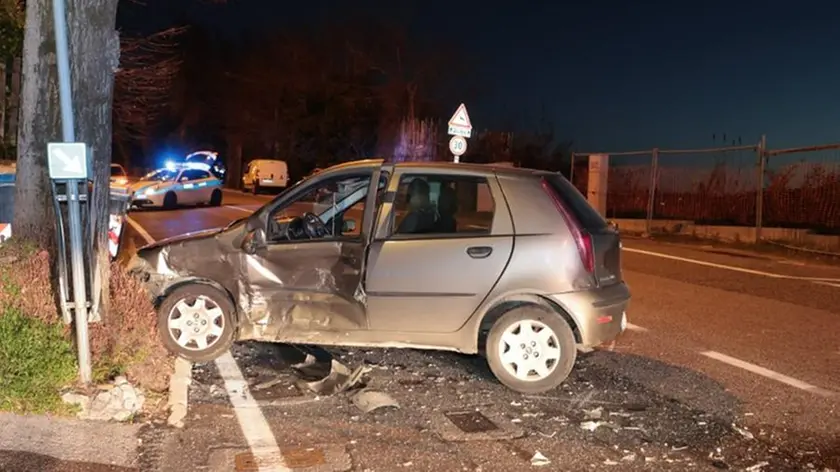 Una delle due auto coinvolte Foto Andrea Lasorte