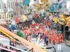 Un momento della grande sfilata mascherata di una scorsa edizione del Carnevale di Fiume