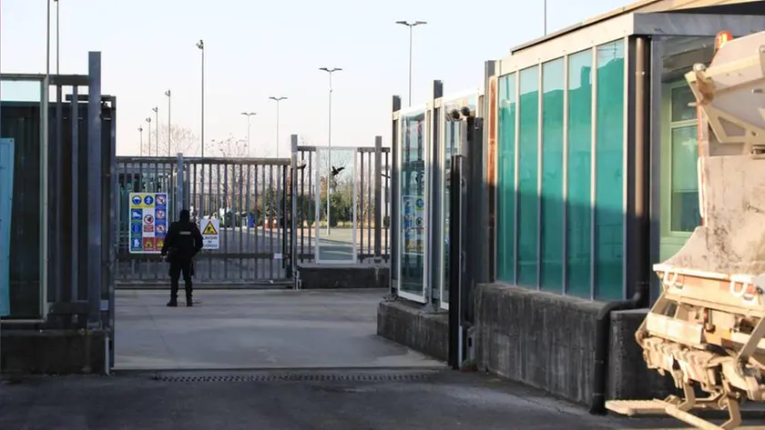 L’ingresso del Centro per i rimpatri di Gradisca d’Isonzo Foto Bumbaca