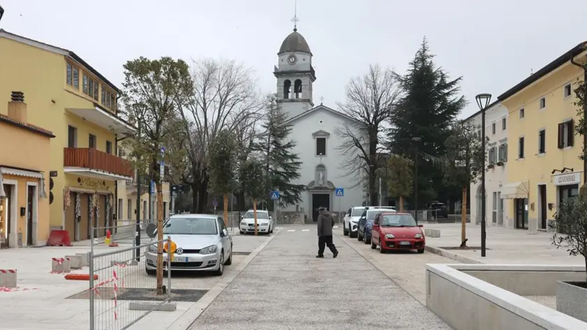 La nuova piazza di Aurisina (Lasorte)