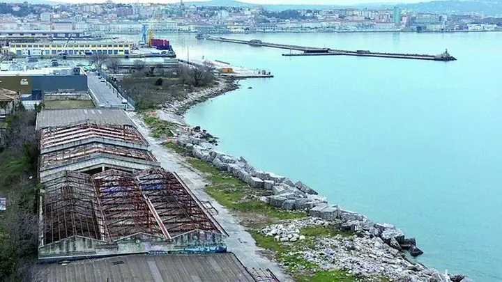 Il lembo del Terrapieno connesso all’area nord del Porto Vecchio, dove si trova il centro congressi foto Bruni