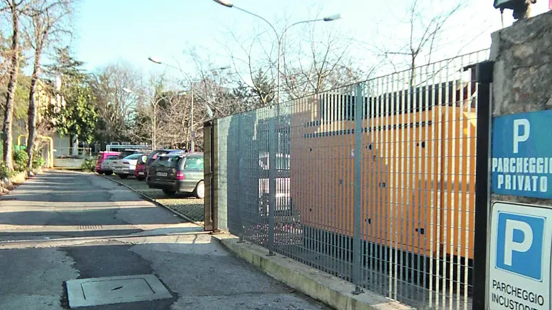 L’attuale parcheggio della Pineta del Carso potenzialmente interessato dal progetto di Terna Foto Lasorte