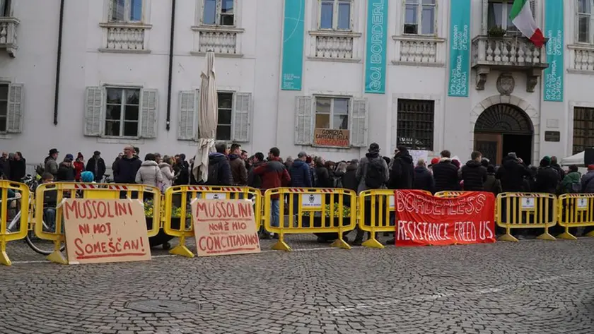 La manifestazione dedicata a Gorizia “capitale europea dell’ipocrisia” Fotoservizio Roberto Marega