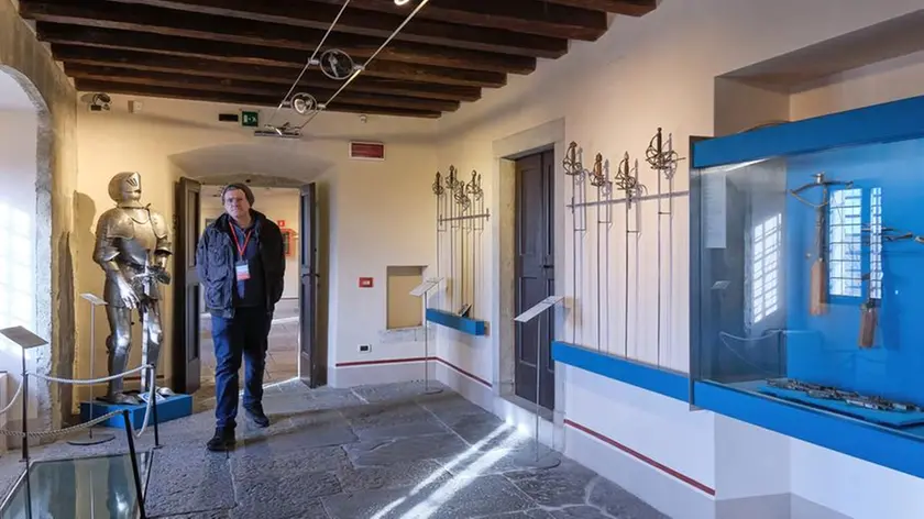La sorveglianza all’armeria del Castello di San Giusto (Silvano)