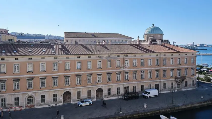 La fiancata di Palazzo Carciotti (Silvano)
