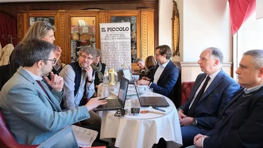 Una riunione di redazione in esterna a TRieste