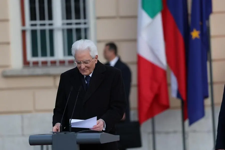 E' sabato 8 febbraio: in centinaia le persone che fin dalla mattina hanno preso parte alla giornata inaugurale della Capitale europea della cultura Gorizia - Nova Gorica. Foto Bumbaca e Marega