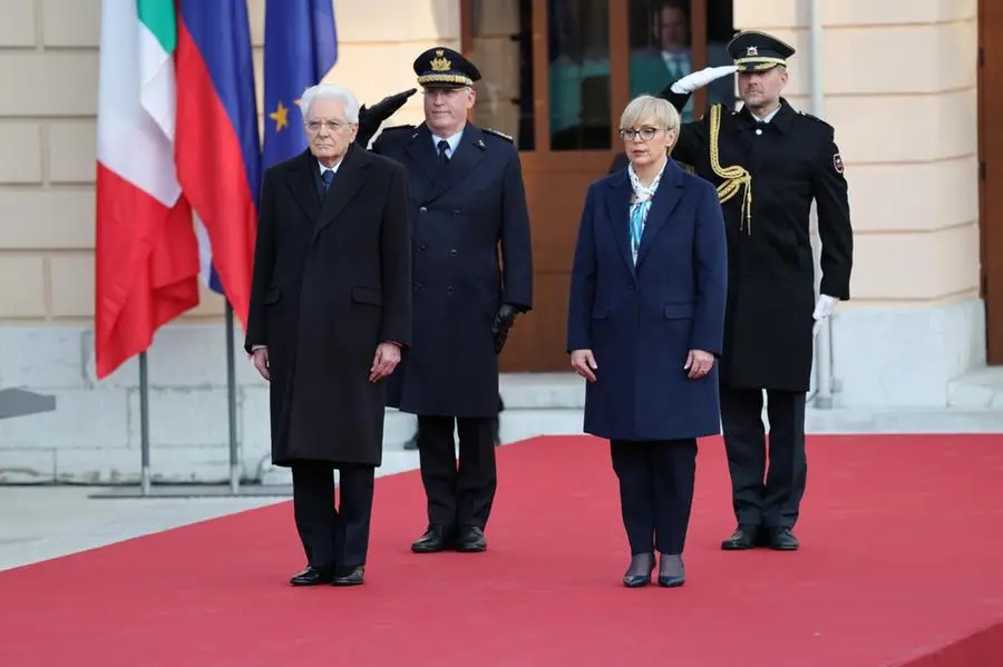 E' sabato 8 febbraio: in centinaia le persone che fin dalla mattina hanno preso parte alla giornata inaugurale della Capitale europea della cultura Gorizia - Nova Gorica. Foto Bumbaca e Marega