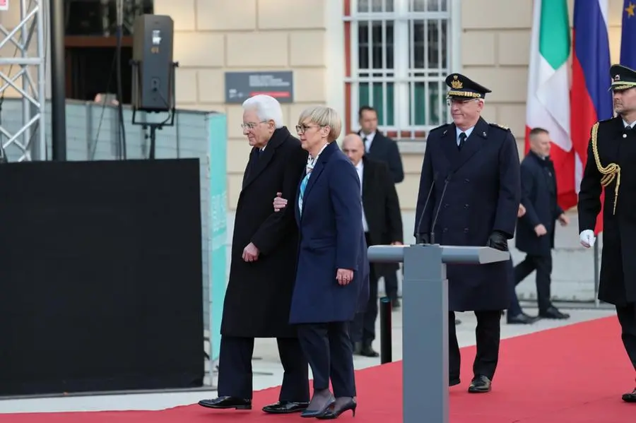E' sabato 8 febbraio: in centinaia le persone che fin dalla mattina hanno preso parte alla giornata inaugurale della Capitale europea della cultura Gorizia - Nova Gorica. Foto Bumbaca e Marega