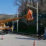 I tecnici al lavoro sulla linea del Tram (Silvano)