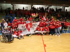 La festa per la promozione della Pallamano Trieste (foto Caberlotto)