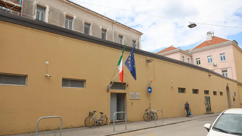 L’ingresso della casa circondariale di via Barzellini Foto Bumbaca