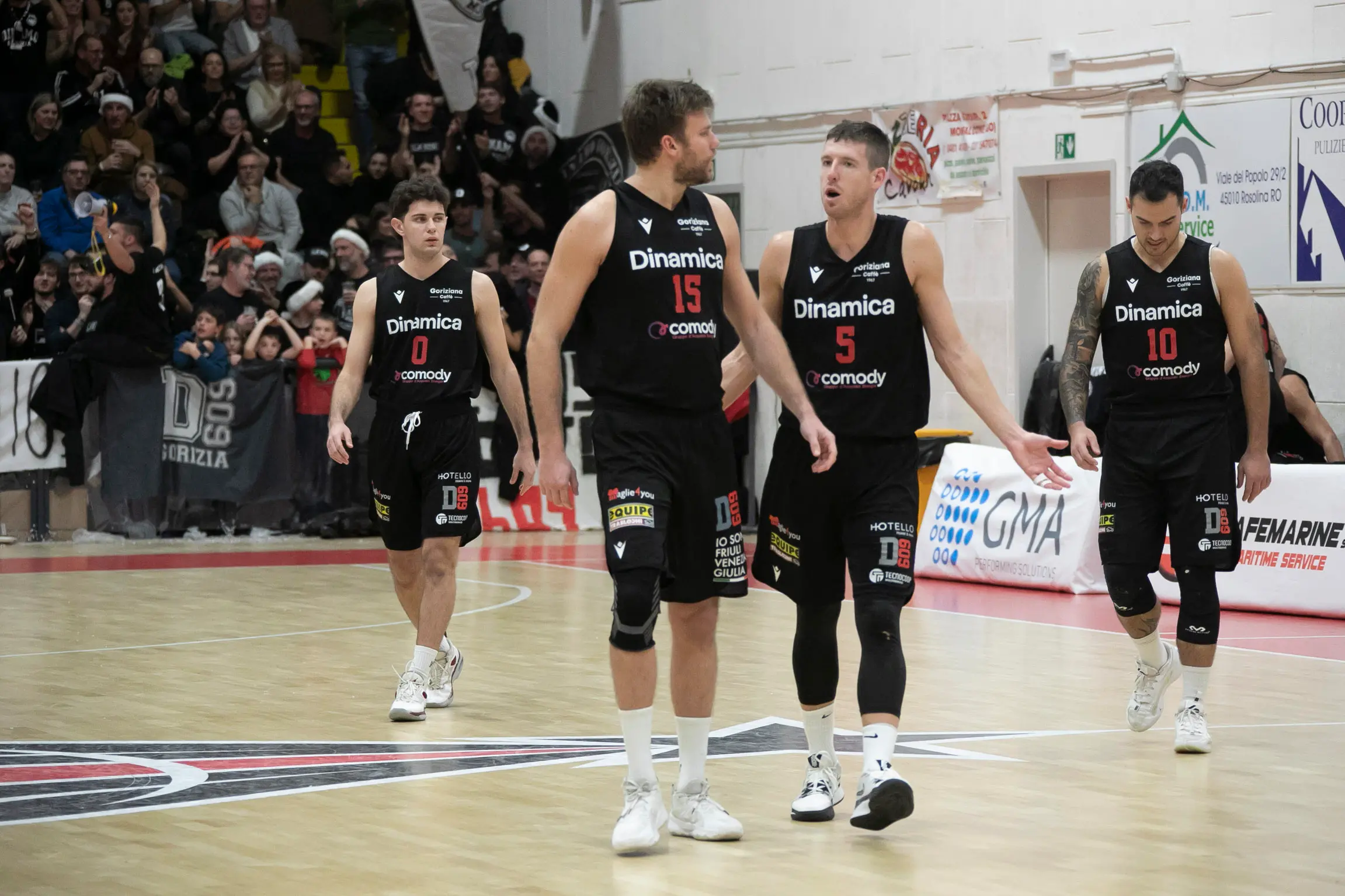 I giocatori della Dinamo Gorizia (foto Katia Bonaventura)