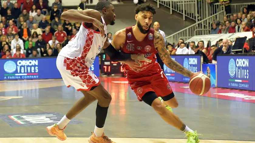 Denzel Valentine dovrebbe rientrare dall'infortunio rimediato in Coppa Italia (Foto Bruni)