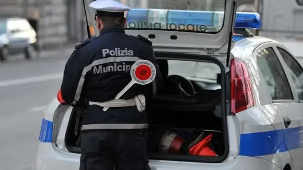 L'intervento della Polizia municipale in una foto d'archivio